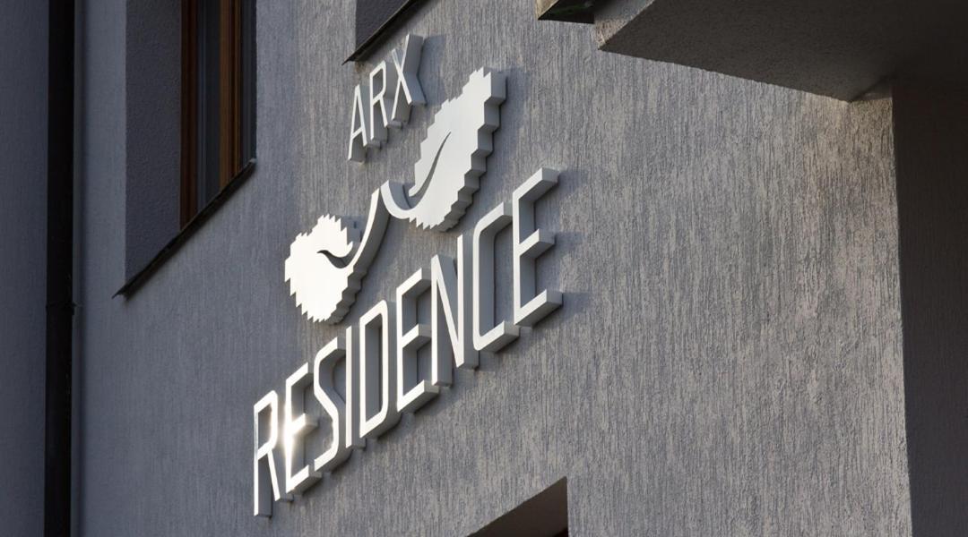 Residence Arx & Wellness Chrudim Esterno foto